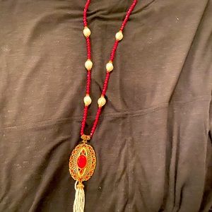 Beautiful stone and pearl necklace Turkish design